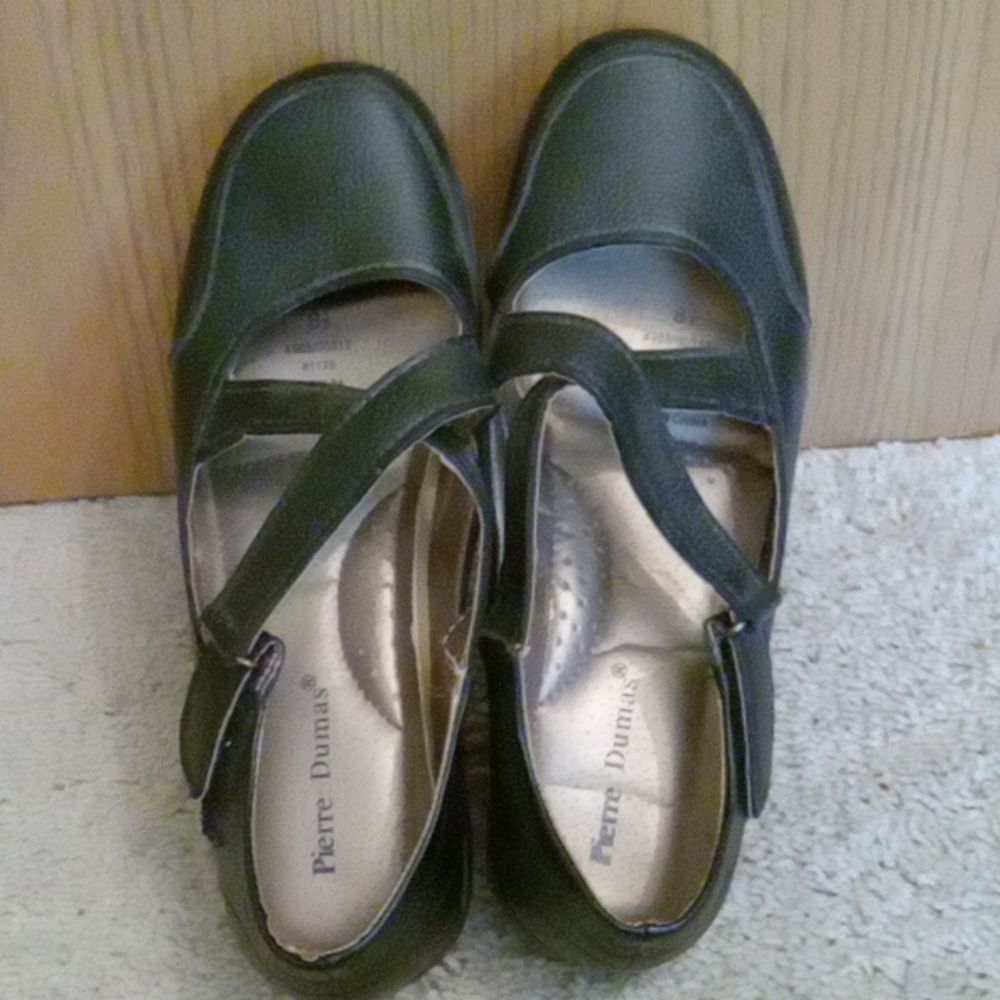 Women's shoes